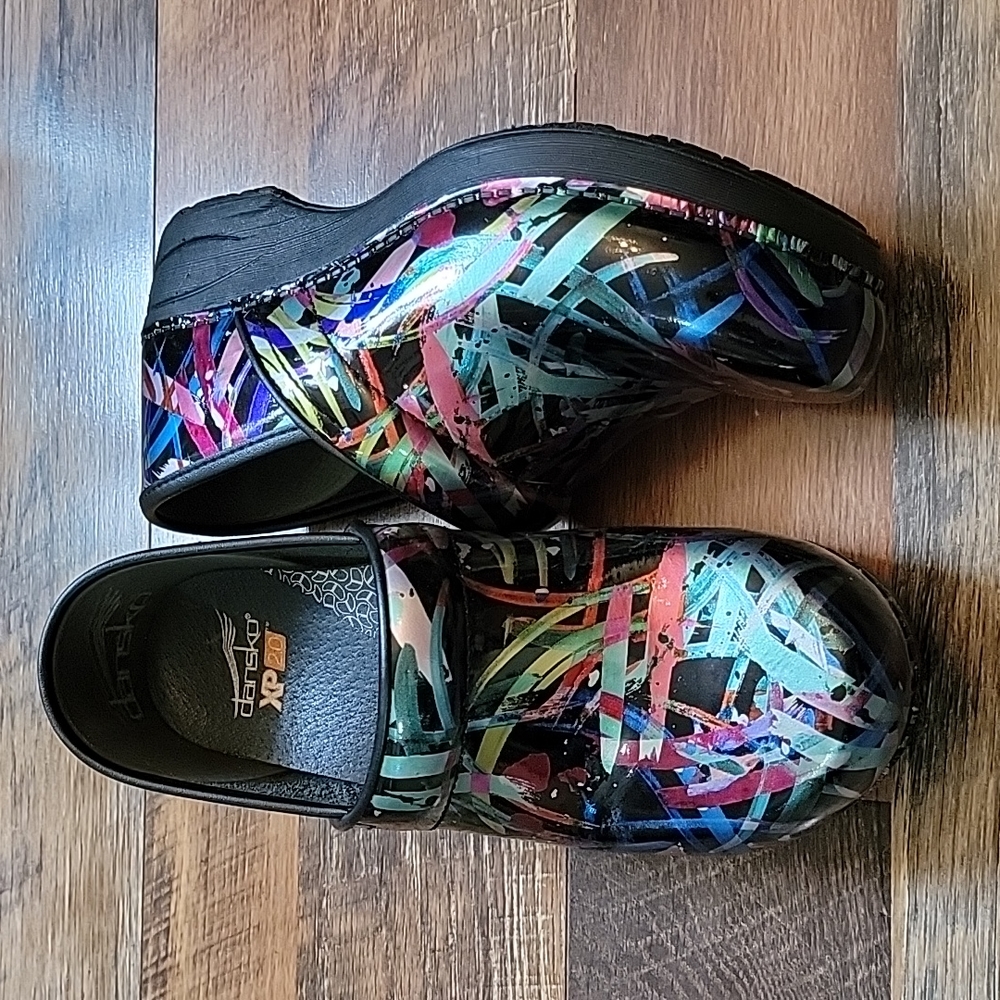 Dansko Multi Brush Stroke Patent